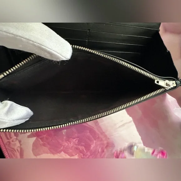 Balenciaga Silver Glitter Wallet/Clutch (NWOT; Silver/Gray) - Picture 7 of 12